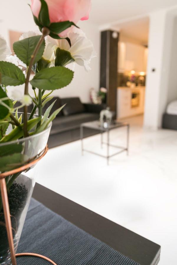 Апартаменты Supreme Vienna Studio Экстерьер фото